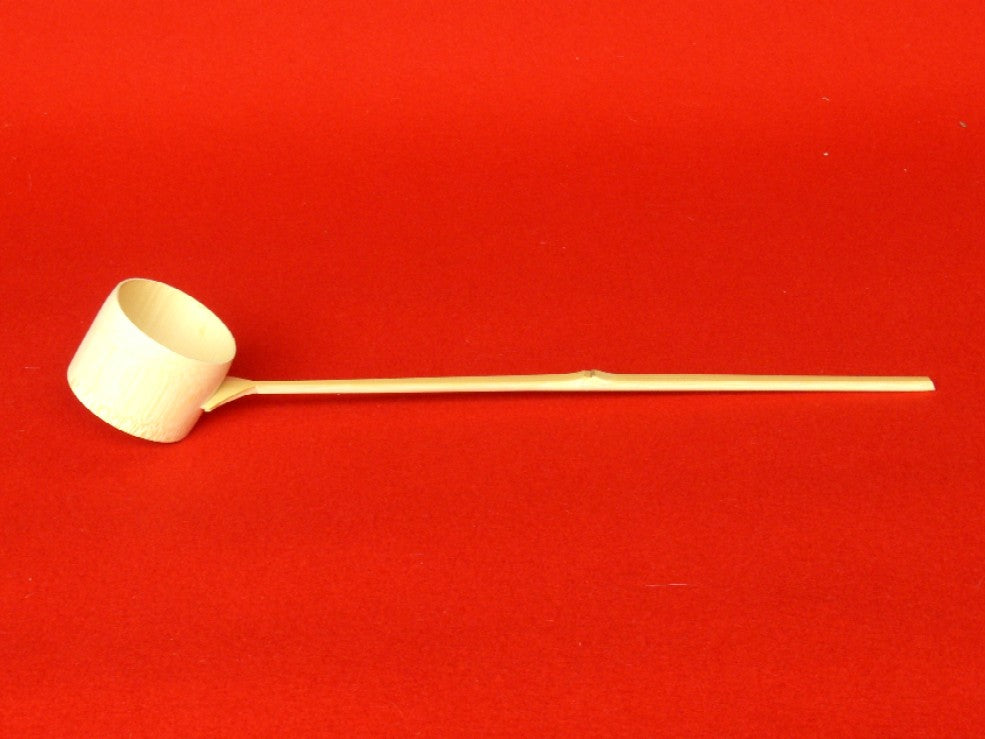 Bamboo Ladle (Hishaku) — Enshū-ryū, for the Furo (warm-season brazier), Premium — Takayama