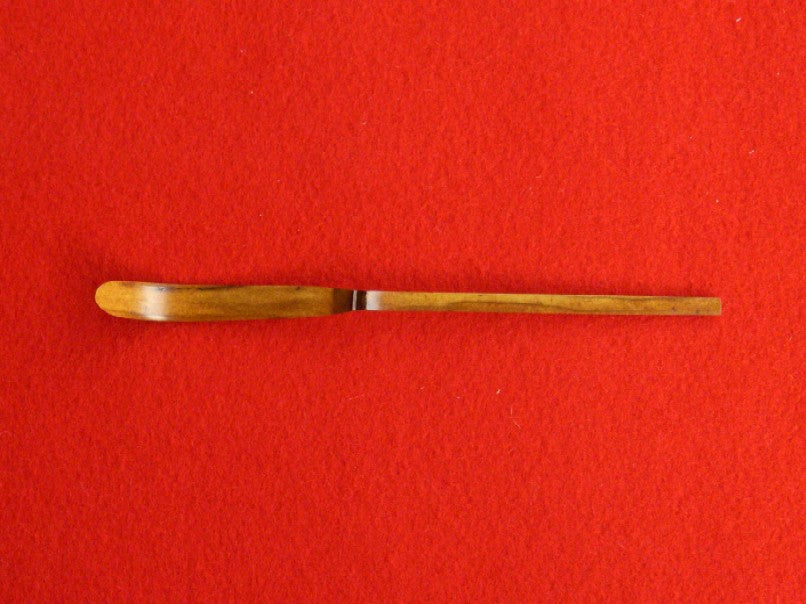 Bamboo Tea Scoop (Chashaku) — Kochiku (Aged Bamboo), Sasa-no-ha (Bamboo-Leaf) — Takayama