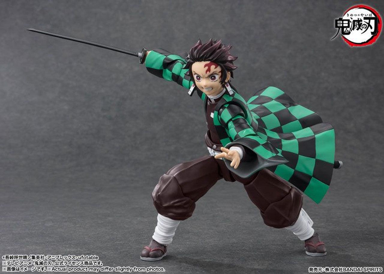 Bandai S.H.Figuarts Tanjiro Kamado Figure (Demon Slayer: Kimetsu no Yaiba)