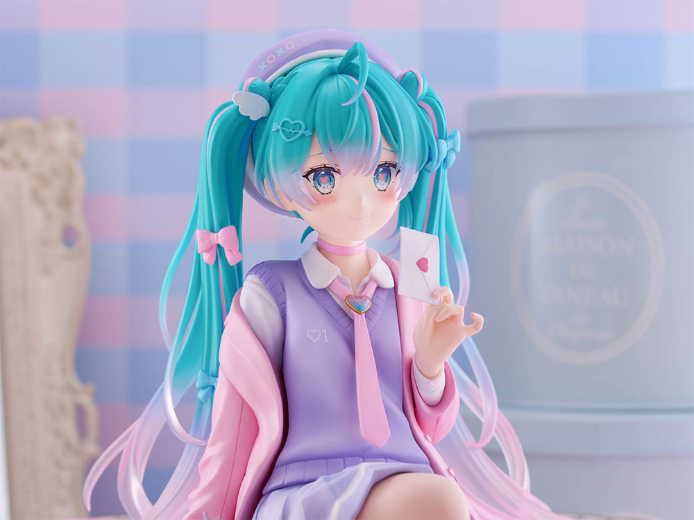 FuRyu Tenitol TENITOL BIG Noodle Stopper Figure Hatsune Miku Koisuru Blazer ver. (Vocaloid)