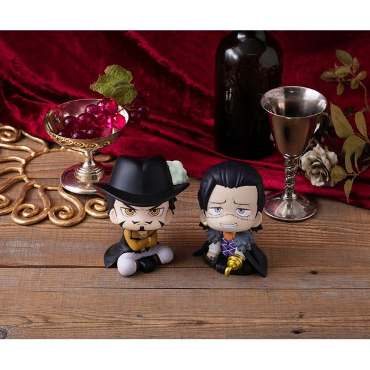 MegaHouse Lookup One Piece Dracule Mihawk (One Piece)