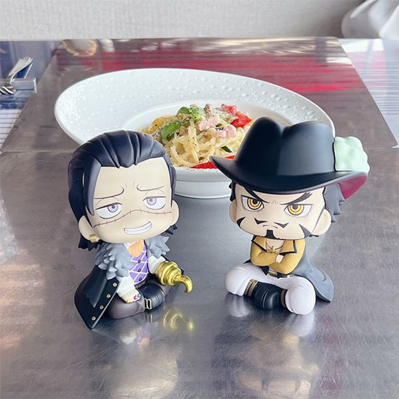 MegaHouse Lookup One Piece Dracule Mihawk (One Piece)
