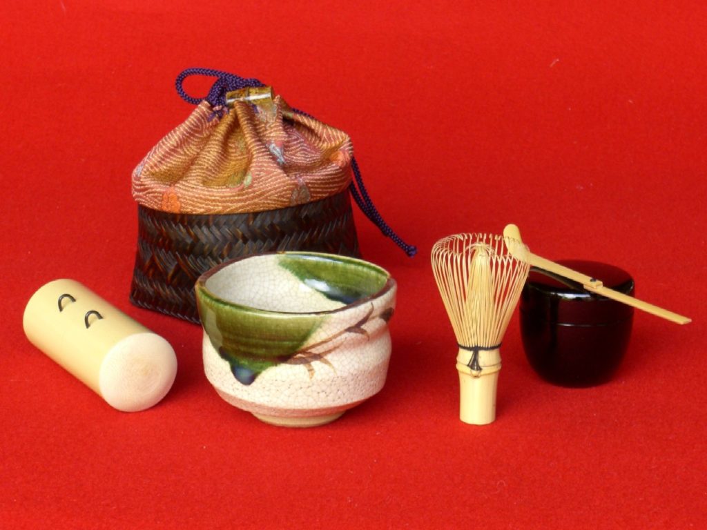 Portable Outdoor Tea Set (Nodate) — Basket, Pattern J — Takayama