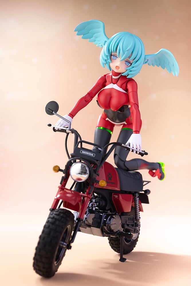 PUNI MOFU RACING XIAO with Honda Z50J Gorilla (Plastic model) - Kotobukiya