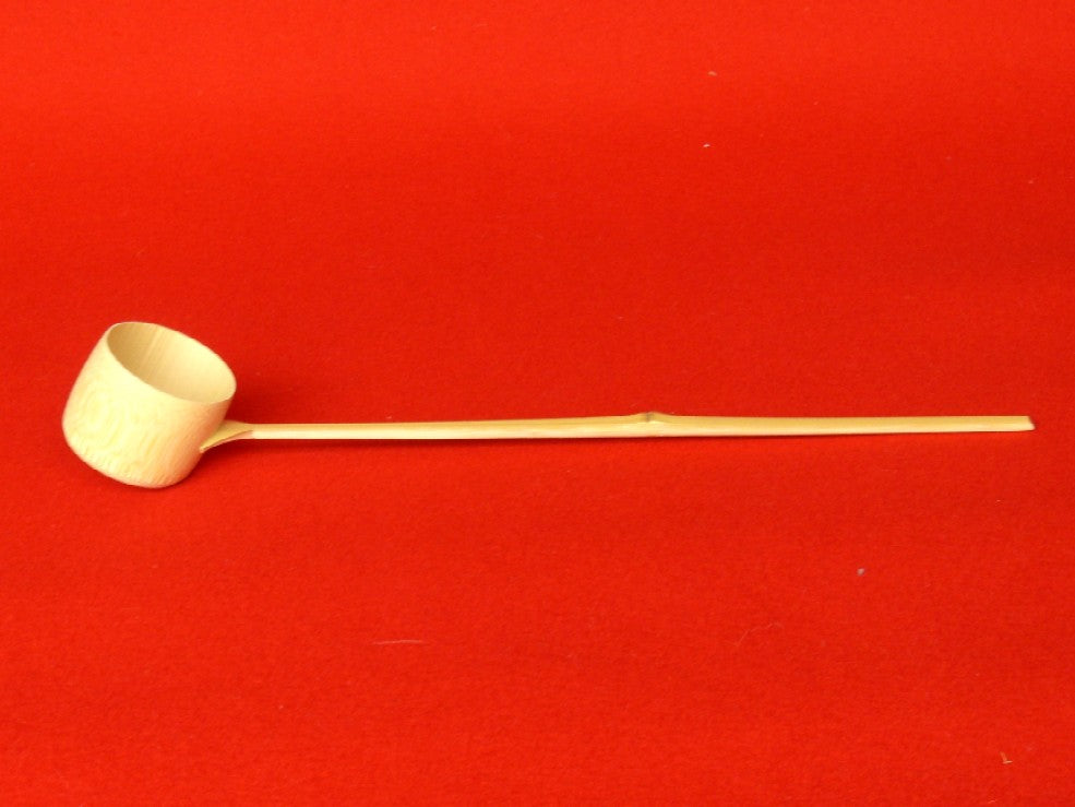 Bamboo Ladle (Hishaku) — Sōwa-ryū, for the Ro (cold-season hearth), Premium — Takayama