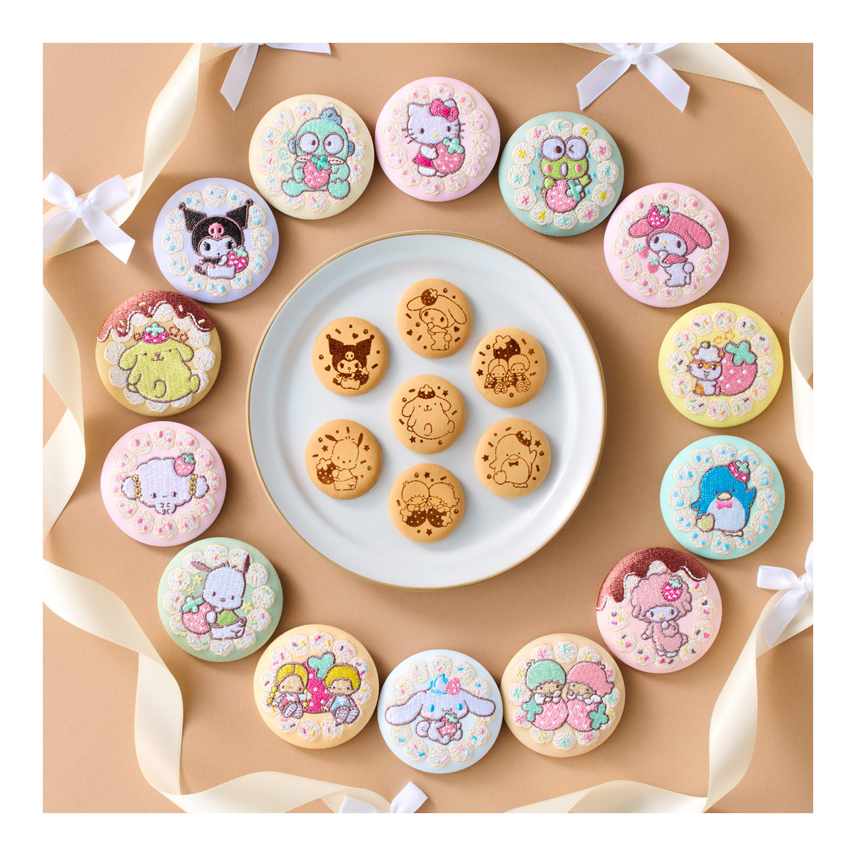 BANDAI Candy Sanrio Characters Embroidered Can Badge Biscuit 4