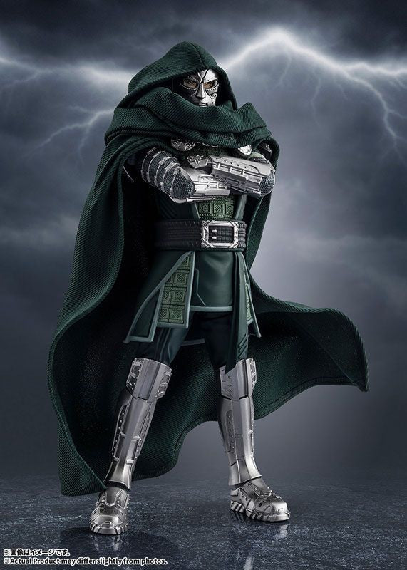 Bandai S.H.Figuarts Doctor Doom (Avengers: Doomsday) (Completed) (Marvel Universe)