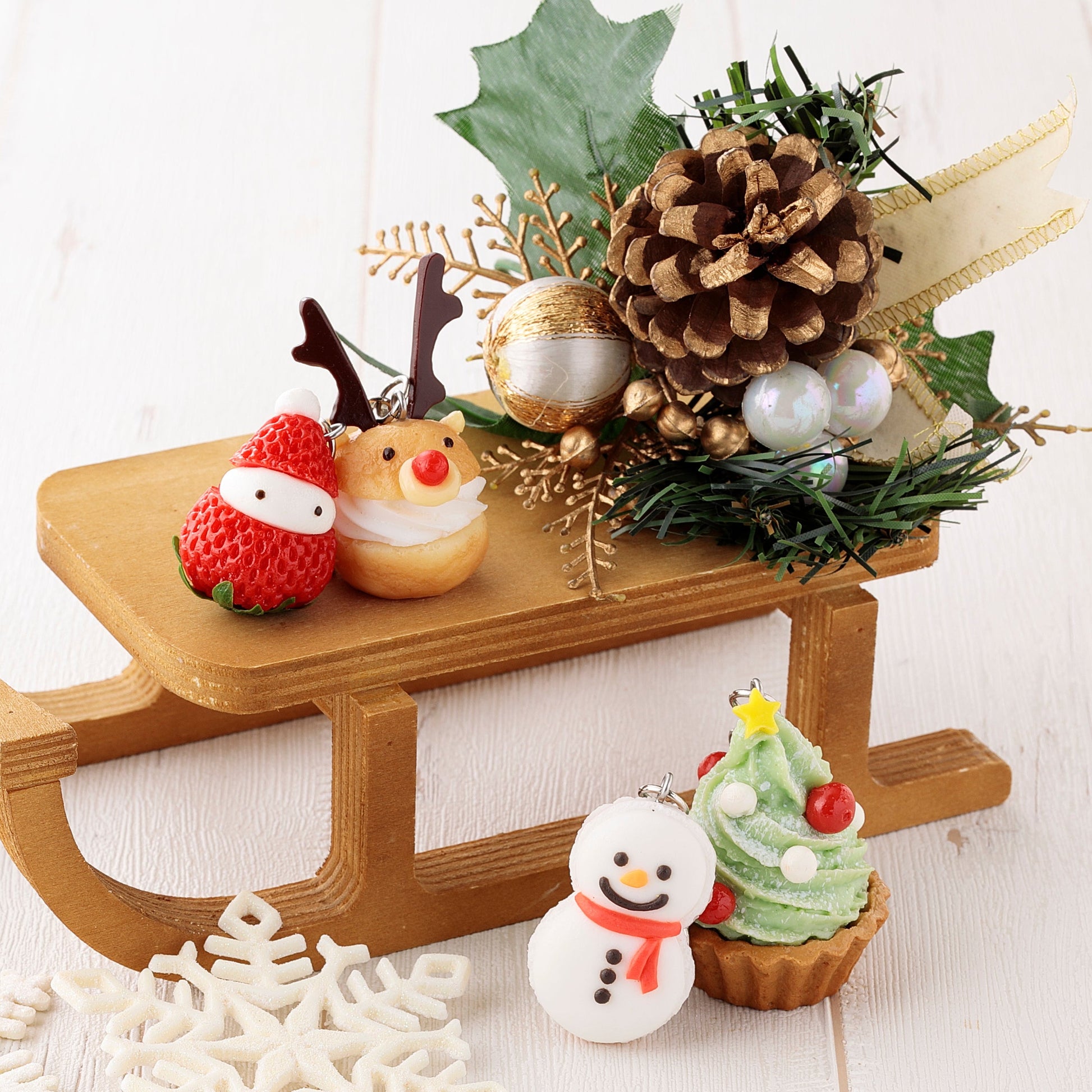 Fake Food / Snowman Macarons / Key Ring