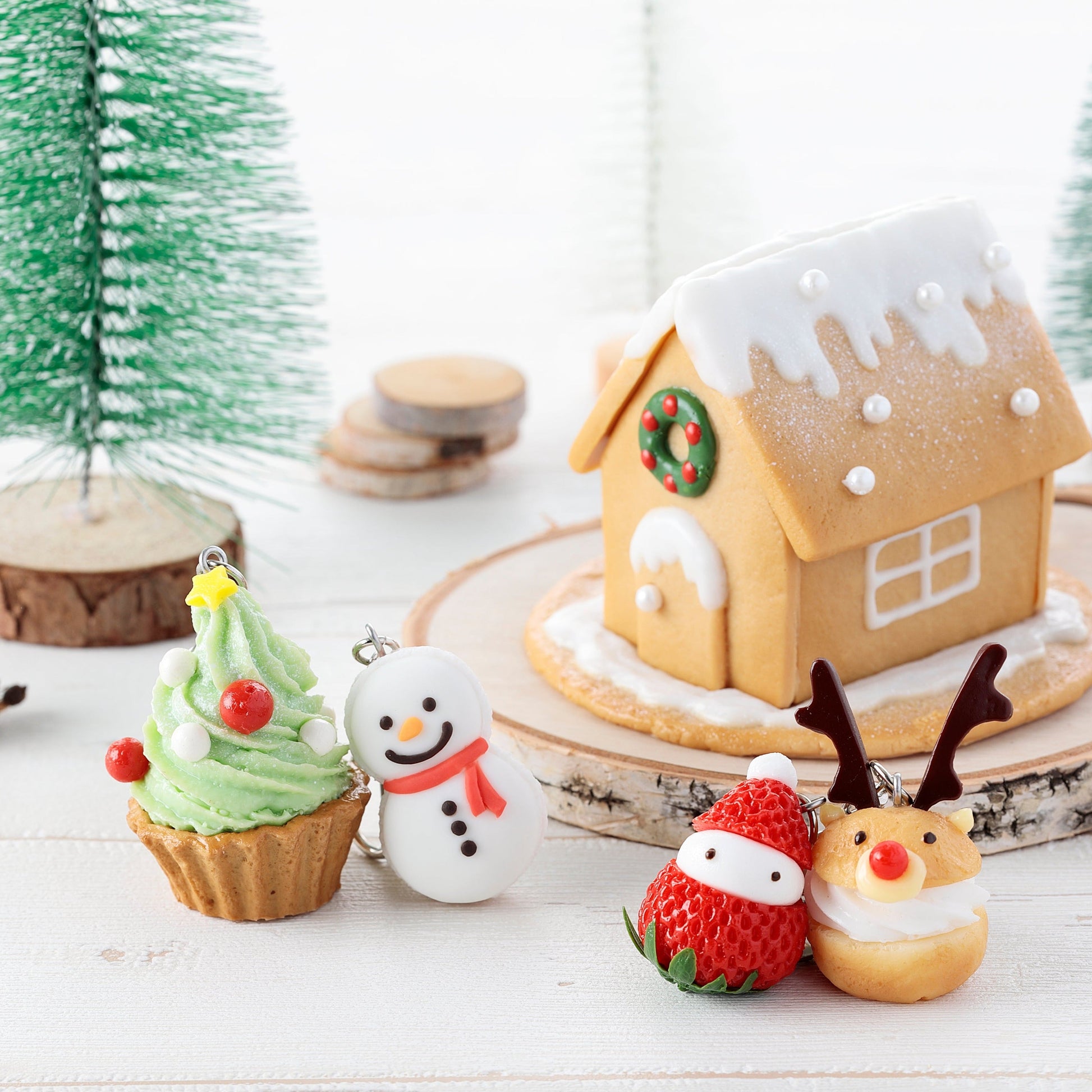 Fake Food / Snowman Macarons / Key Ring