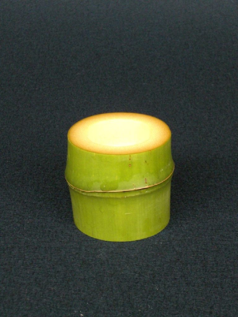 Green Bamboo Lid Rest (Futaoki) (Vacuum-Packed) — for the Ro (cold-season hearth) (No. 2) — Takayama
