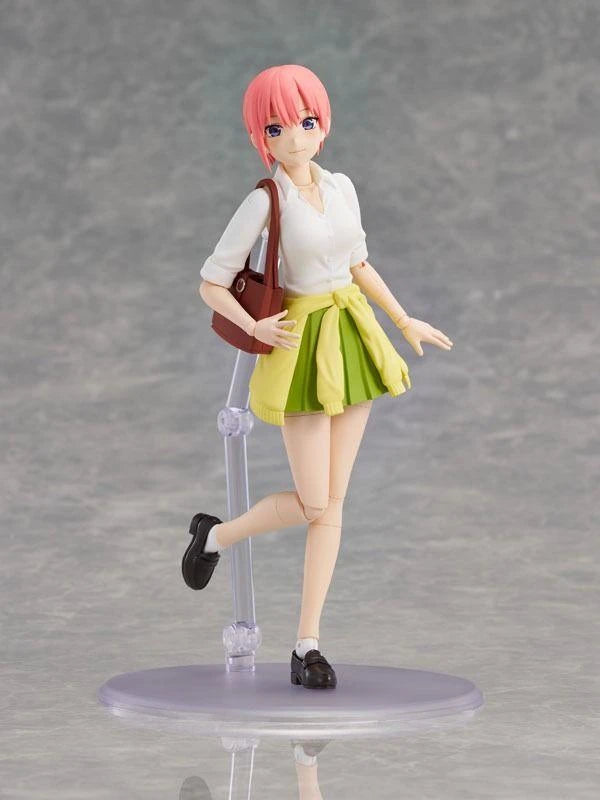 KADOKAWA PLASTIC MODEL SERIES [The Quintessential Quintuplets Specials] Ichika Nakano (Plastic model) - Kadokawa