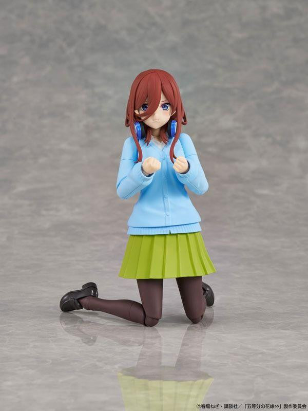 KADOKAWA PLASTIC MODEL SERIES [The Quintessential Quintuplets Specials] Miku Nakano (Plastic model) - Kadokawa