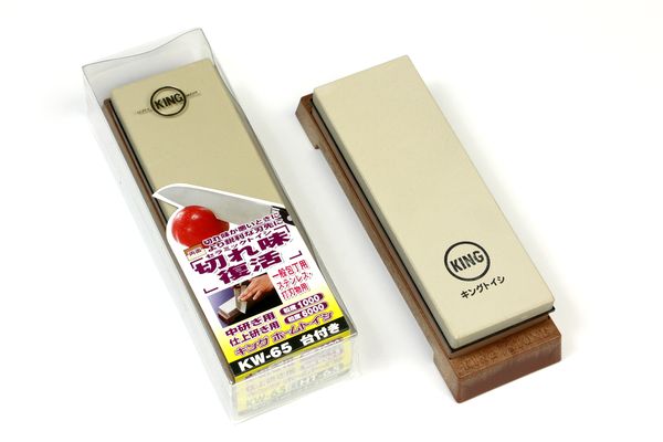 Product Image for KING KW-65 Grit Combination Whetstone with Plastic Base Knife Sharpening Stone / Whetstone