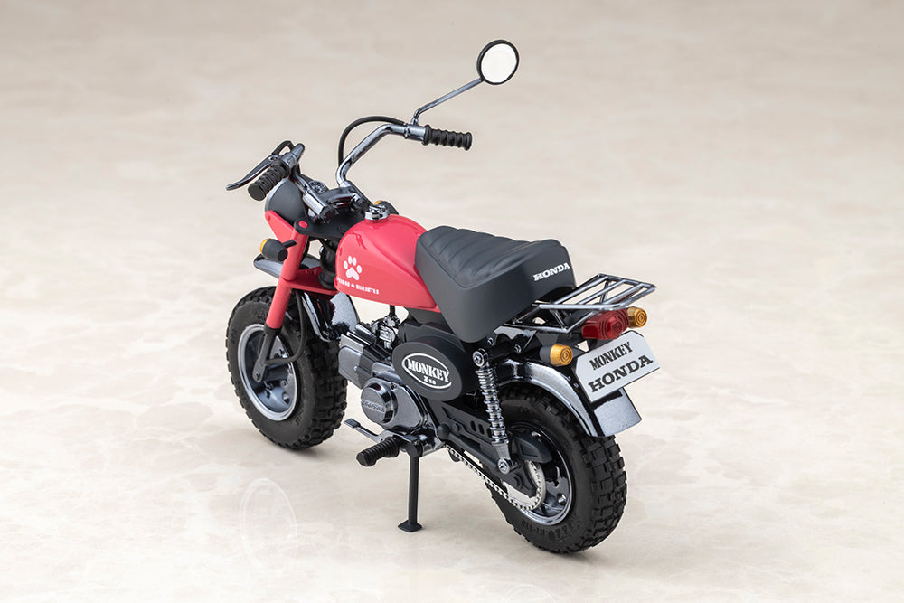 Kotobukiya PUNI MOFU RACING MAO with Honda Z50J-1 Monkey (Plastic model)
