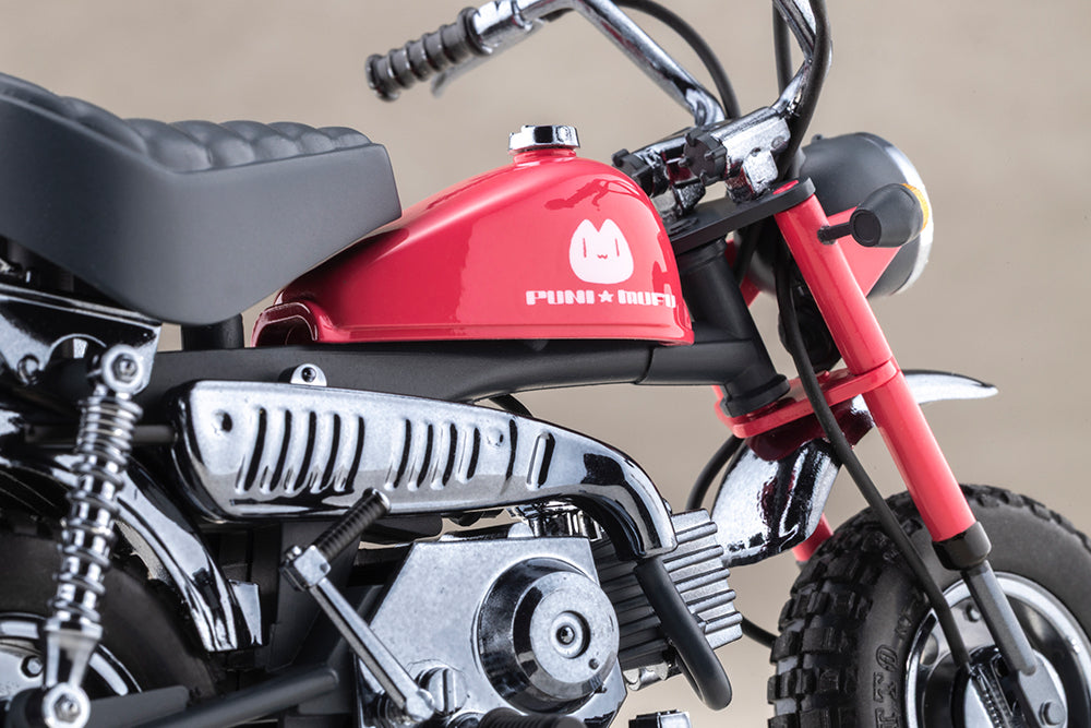 Kotobukiya PUNI MOFU RACING MAO with Honda Z50J-1 Monkey (Plastic model)