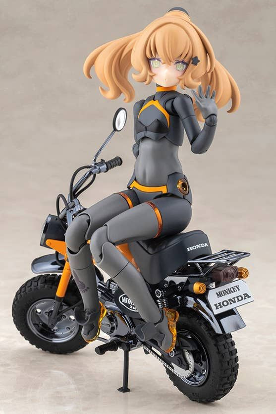 Kotobukiya PUNI MOFU RACING TU with Honda Z50J-1 Monkey (Plastic model)