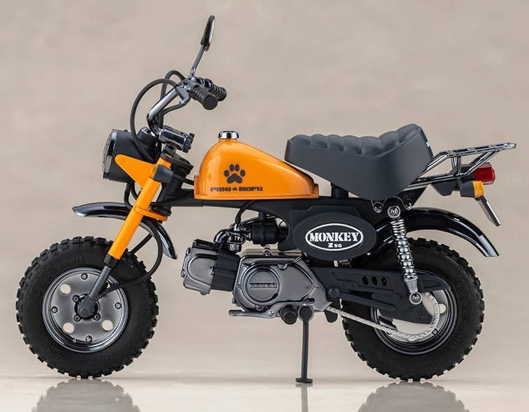 Kotobukiya PUNI MOFU RACING TU with Honda Z50J-1 Monkey (Plastic model)