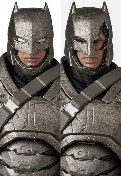 Medicom Toy MAFEX No.313 ARMORED BATMAN Ver.1.5 (Completed) (DC Universe)
