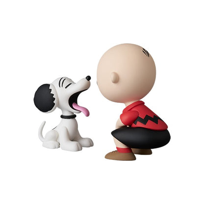 UDF No.972 PEANUTS SERIES 20 Charlie Brown & Yawn Snoopy - Medicom Toy